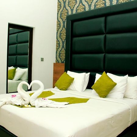 The Baliview Luxury Villas & Resto Pekanbaru Buitenkant foto