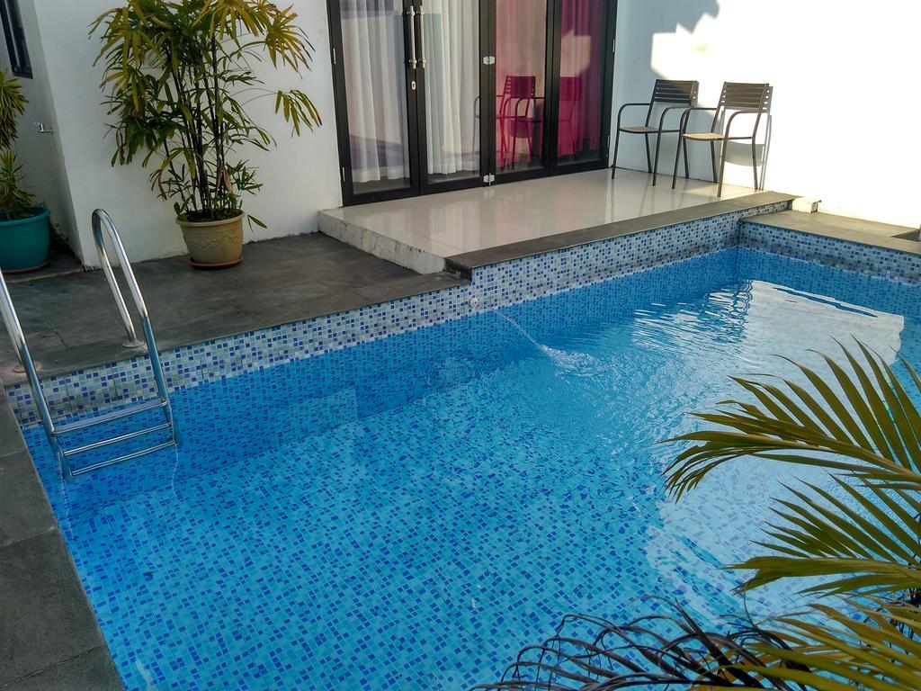 The Baliview Luxury Villas & Resto Pekanbaru Buitenkant foto