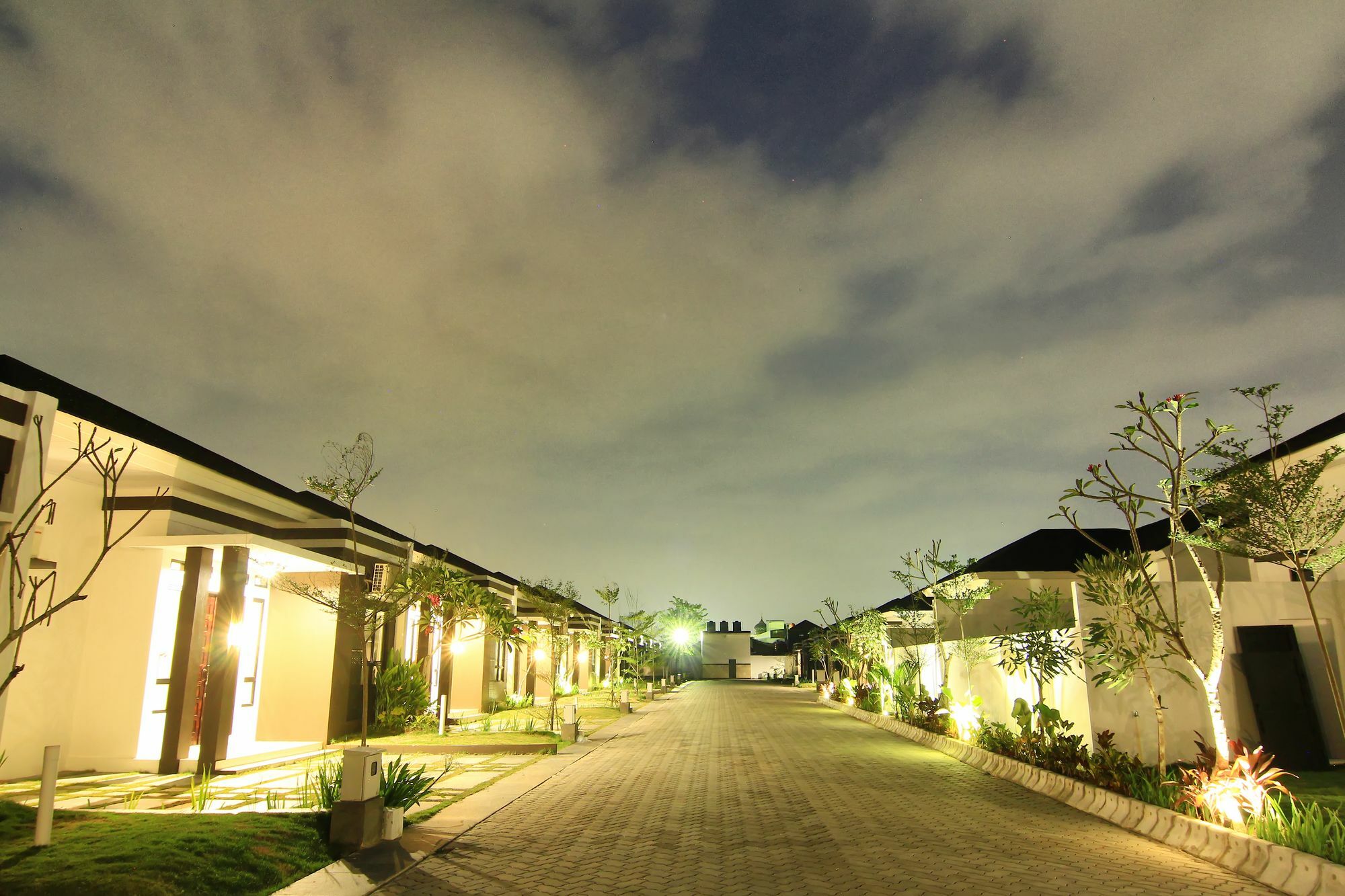 The Baliview Luxury Villas & Resto Pekanbaru Buitenkant foto