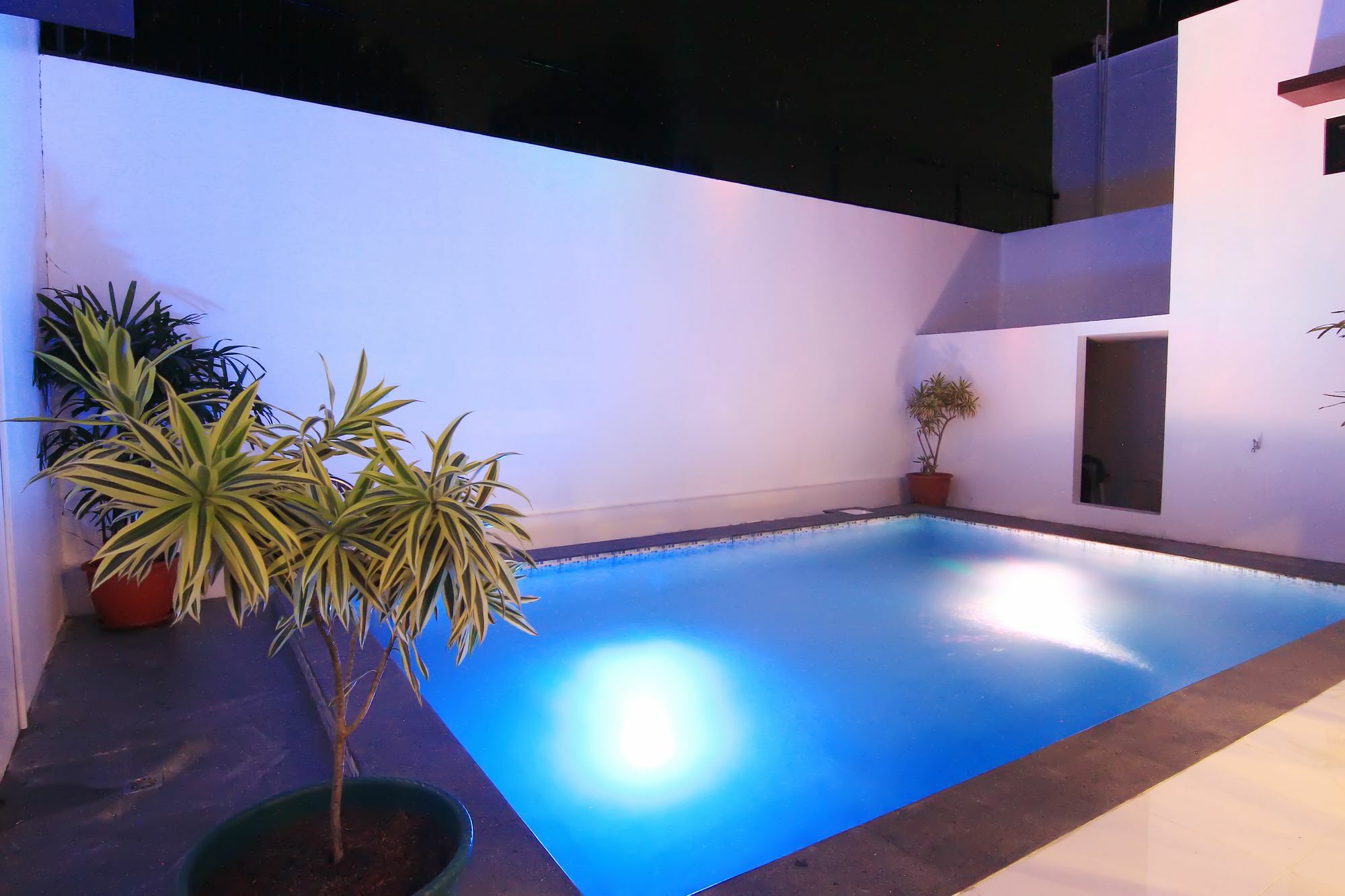The Baliview Luxury Villas & Resto Pekanbaru Buitenkant foto
