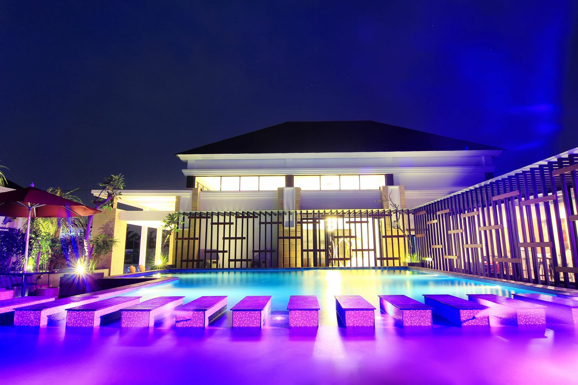 The Baliview Luxury Villas & Resto Pekanbaru Buitenkant foto