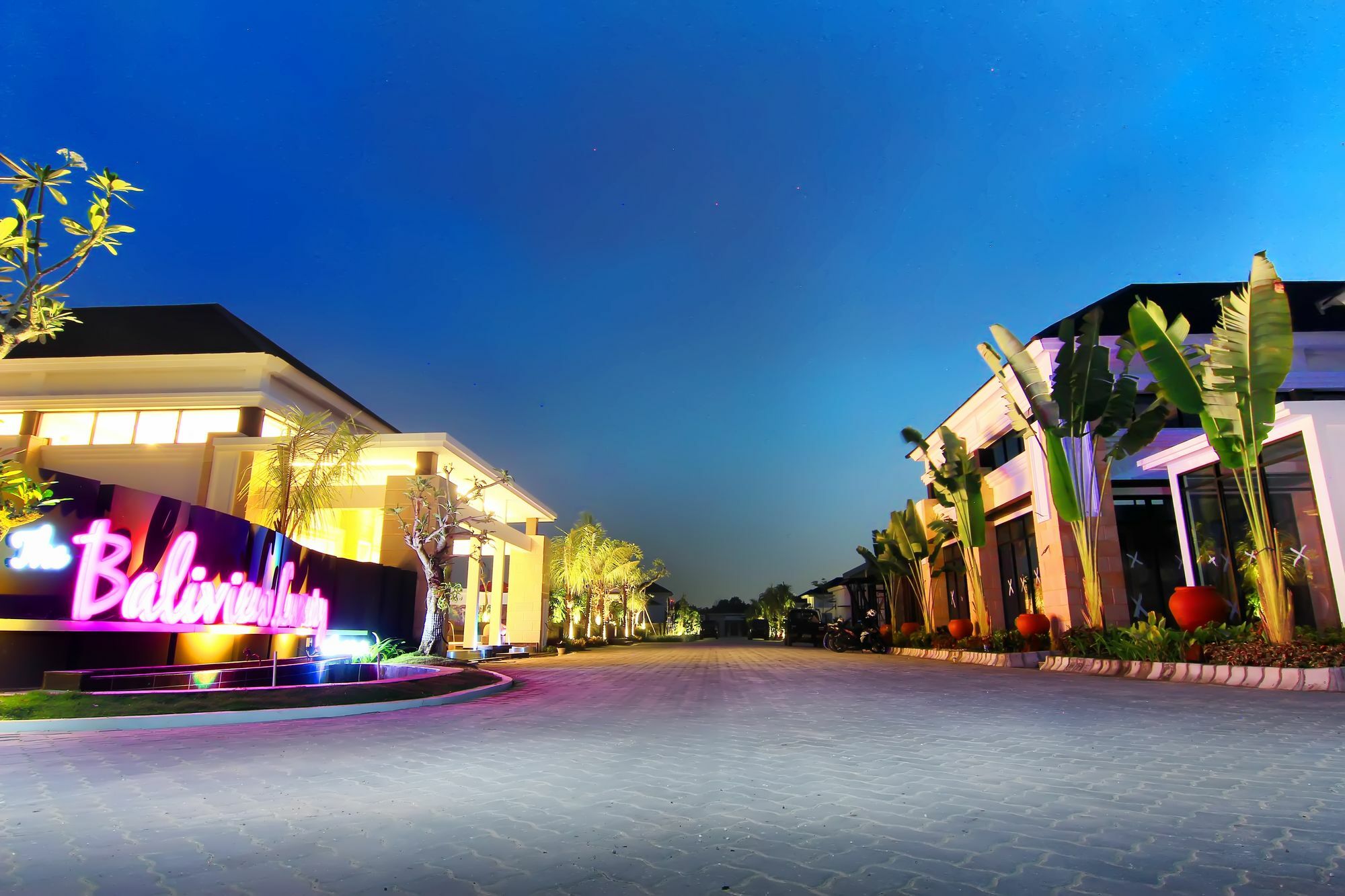 The Baliview Luxury Villas & Resto Pekanbaru Buitenkant foto